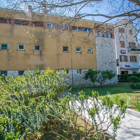 Appartement Modern Living In The Heart Of Trogir Extérieur photo