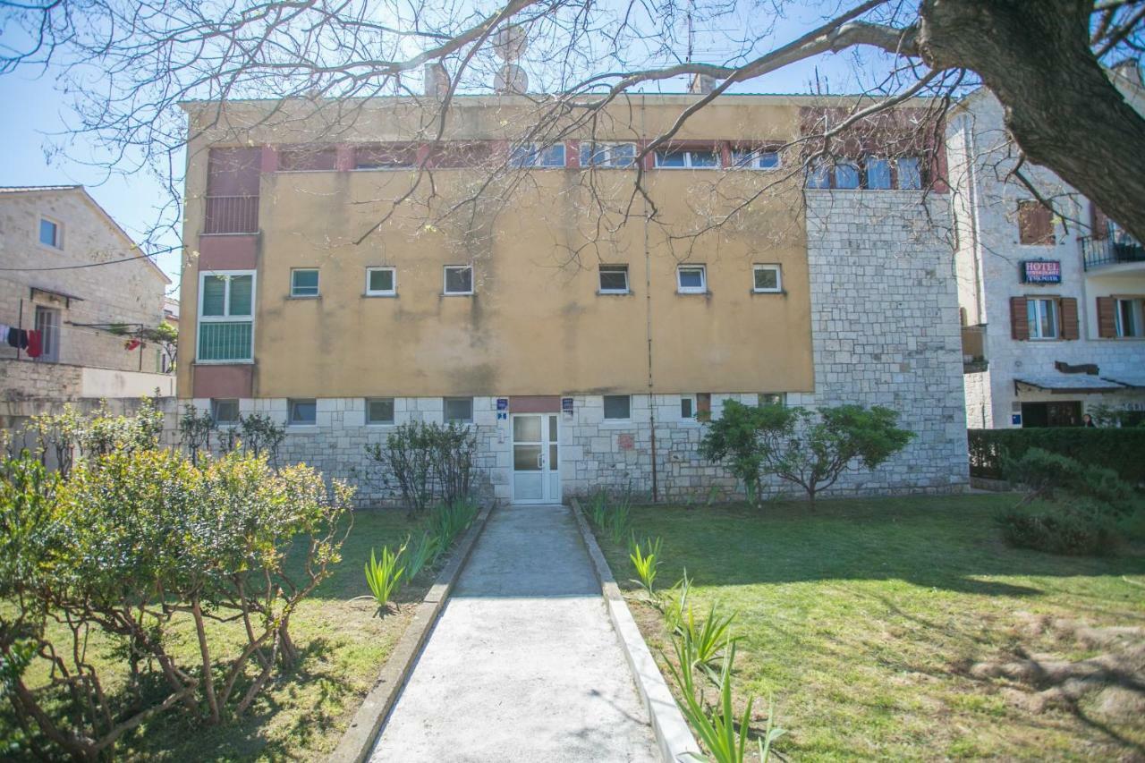 Appartement Modern Living In The Heart Of Trogir Extérieur photo